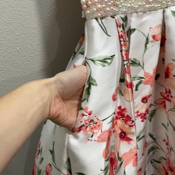 Speechless floral tea length dress - Picture 3 of 8